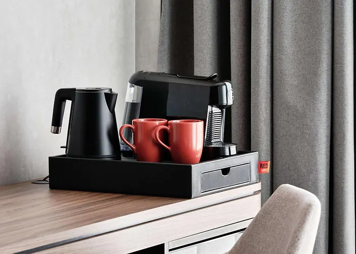 Radisson Red & Radisson Red Apartments, Hotel Cracovia