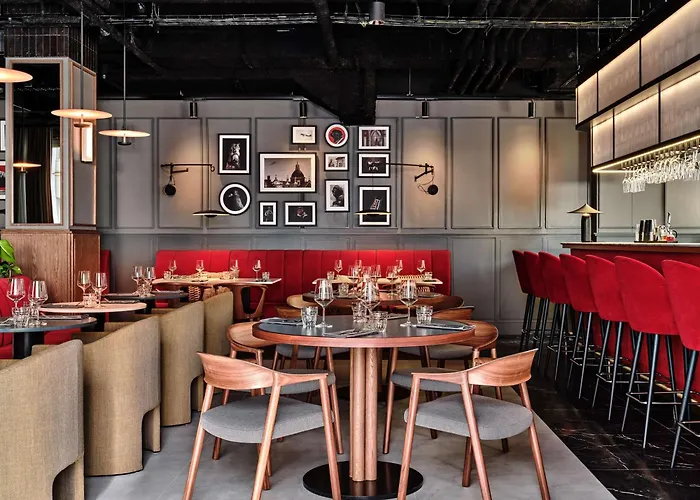 Radisson Red & Radisson Red Apartments, 4* Krakau