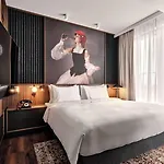Hotel Radisson Red & Radisson Red Apartments, Cracovia