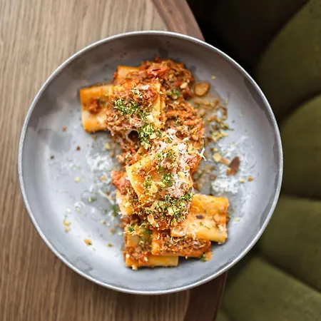 Radisson Red & Radisson Red Apartments, 4* クラクフ