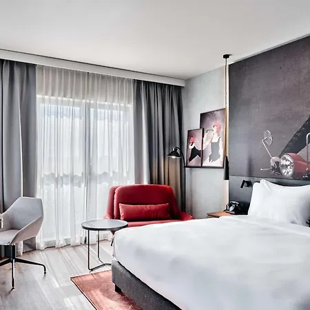Hotel Radisson Red & Radisson Red Apartments, Krakow