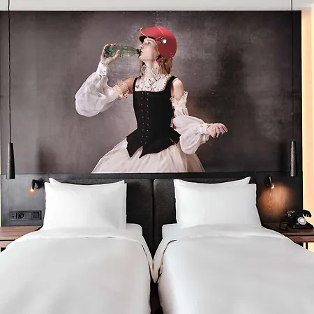 Hotel Radisson Red & Radisson Red Apartments, Krakow