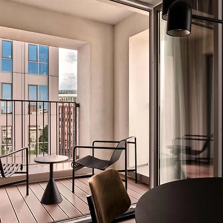 ホテル Radisson Red & Radisson Red Apartments, クラクフ