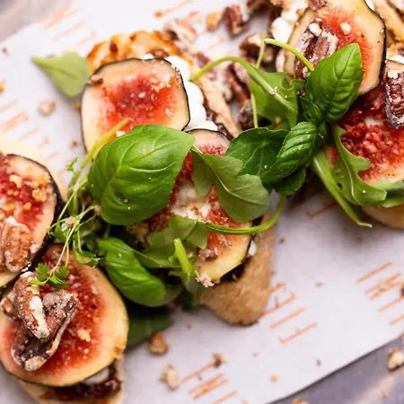 Radisson Red & Radisson Red Apartments, ホテル