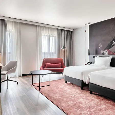 Radisson Red Hotel&radisson Red Apartments, Hotel Cracovia
