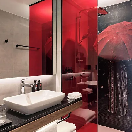 Radisson Red Hotel&radisson Red Apartments, Cracovia