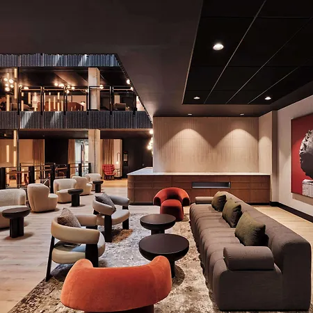 Hotel Radisson Red Hotel&radisson Red Apartments, 4*