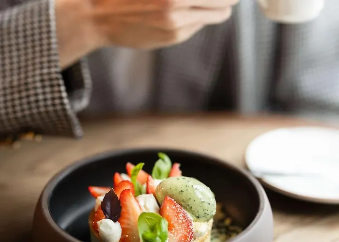 Radisson Red & Radisson Red Apartments,