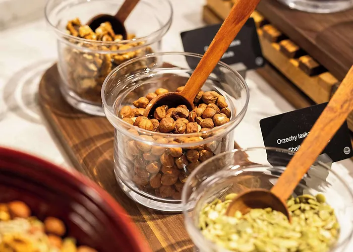 Radisson Red & Radisson Red Apartments, Hotel