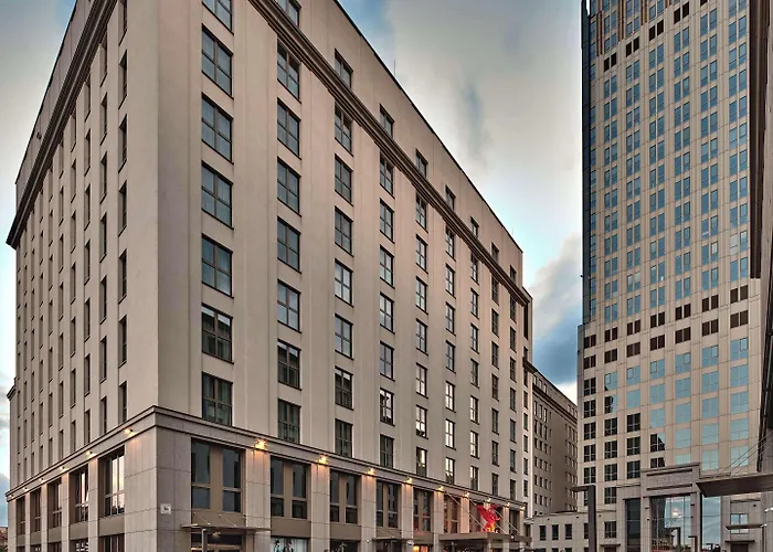 Radisson Red & Radisson Red Apartments,