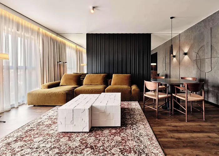 Radisson Red Hotel&radisson Red Apartments, Hotel 4*