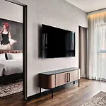 Hotell Radisson Red & Radisson Red Apartments,