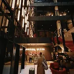 Hotell Radisson Red & Radisson Red Apartments, Kraków