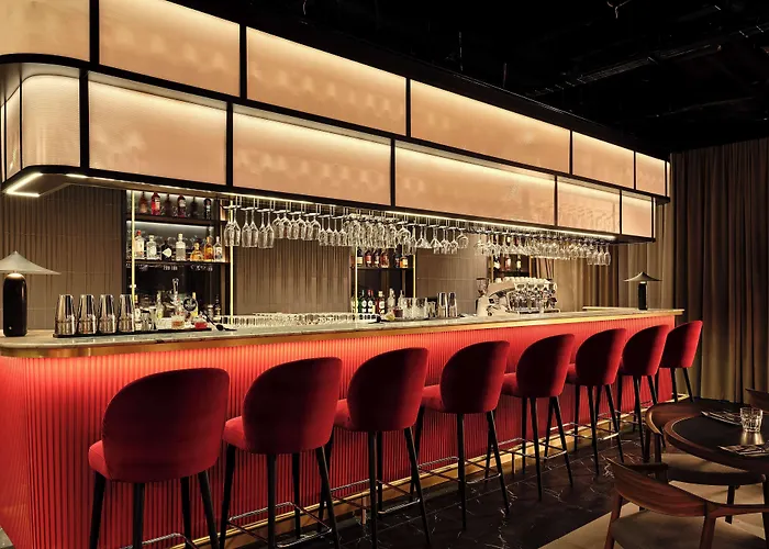 Radisson Red Hotel&radisson Red Apartments, Hotel 4*